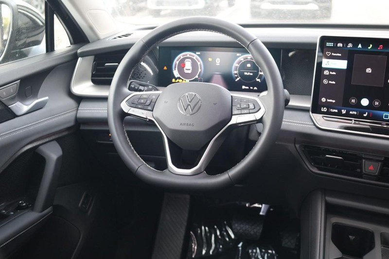 Volkswagen Tiguan Vehicle Image 22