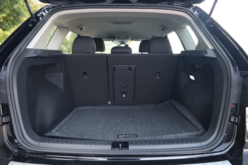 Volkswagen Taos Vehicle Image 07