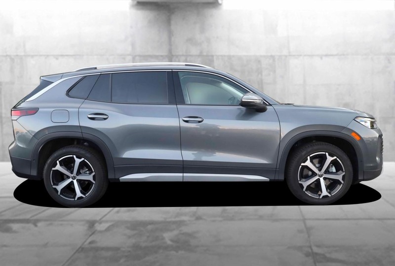 Volkswagen Tiguan Vehicle Image 05