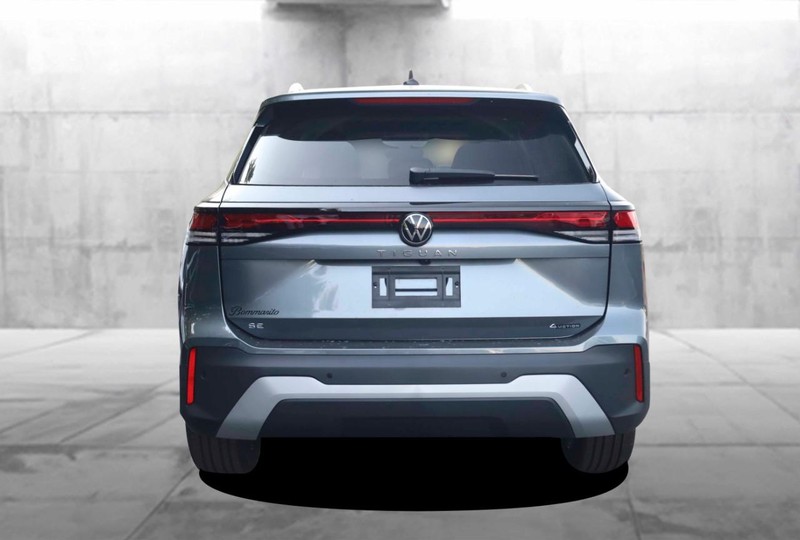 Volkswagen Tiguan Vehicle Image 06