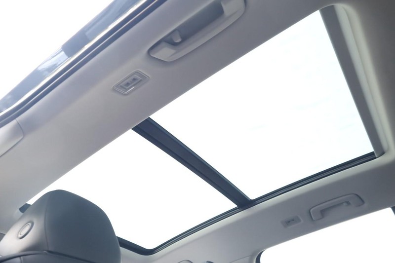 Volkswagen Tiguan Vehicle Image 10