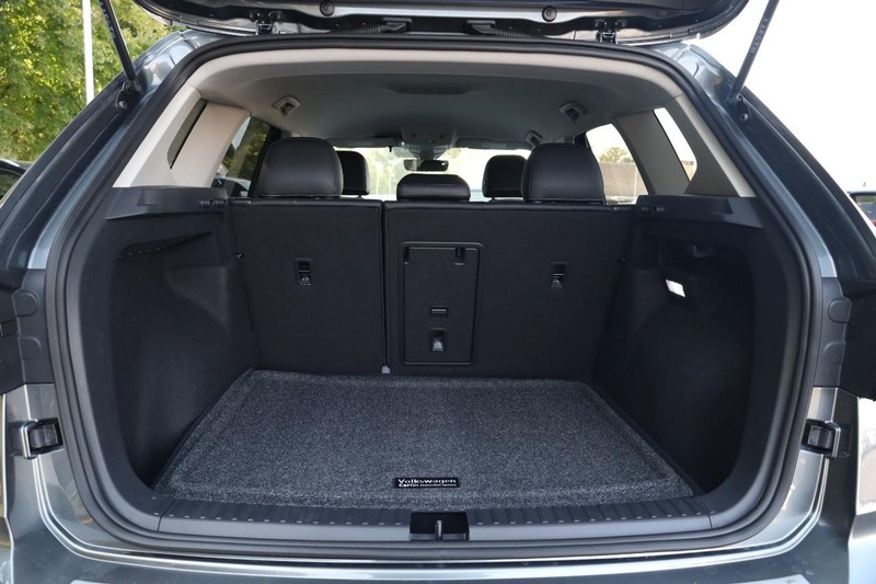 Volkswagen Taos Vehicle Image 07