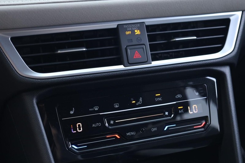 Volkswagen Taos Vehicle Image 13