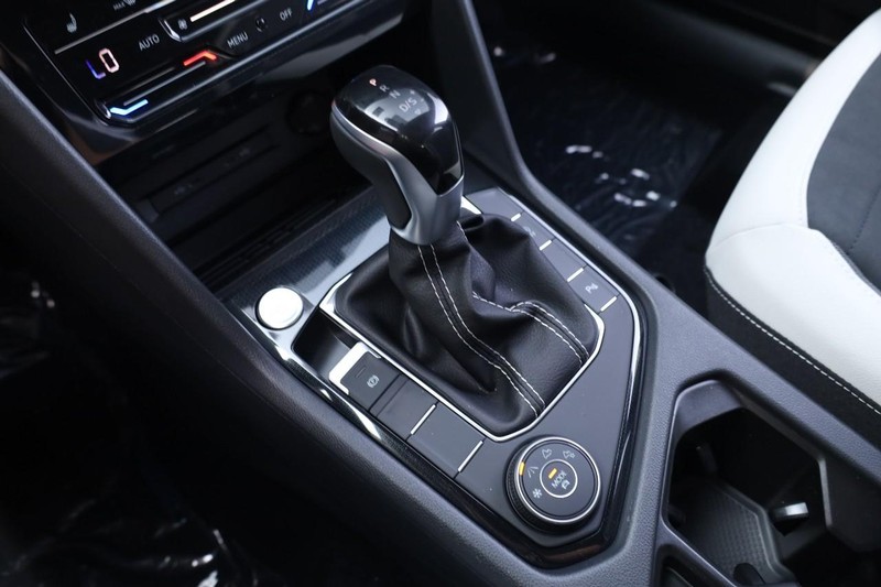 Volkswagen Taos Vehicle Image 15