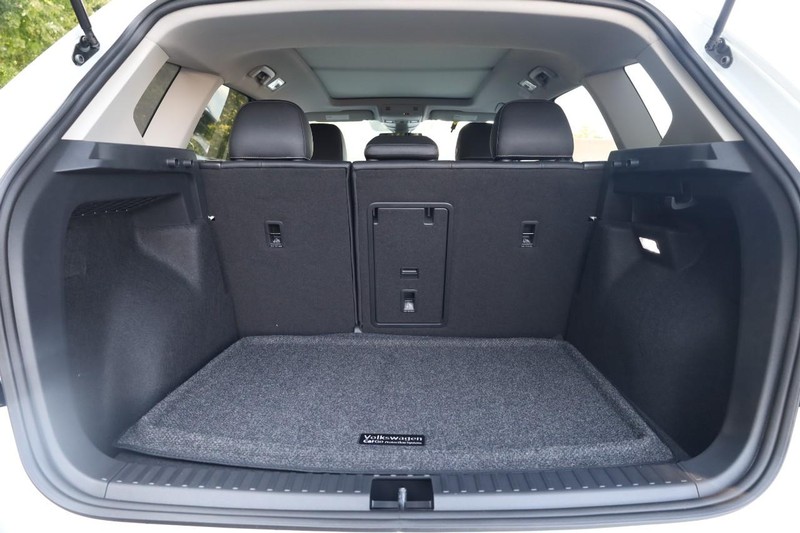 Volkswagen Taos Vehicle Image 07