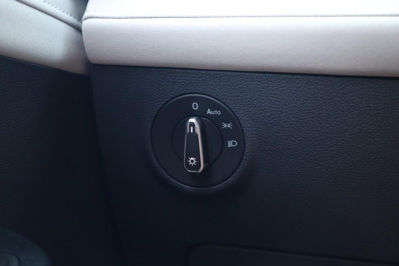 Volkswagen Taos Vehicle Image 20