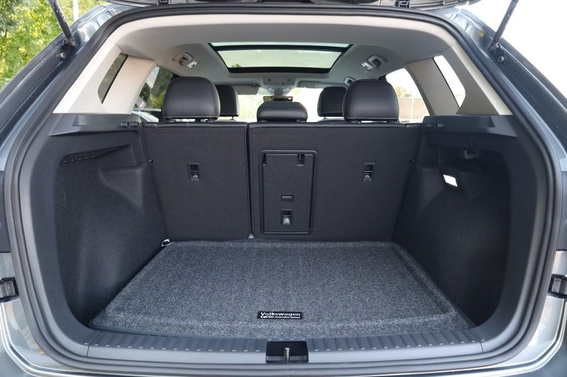 Volkswagen Taos Vehicle Image 07