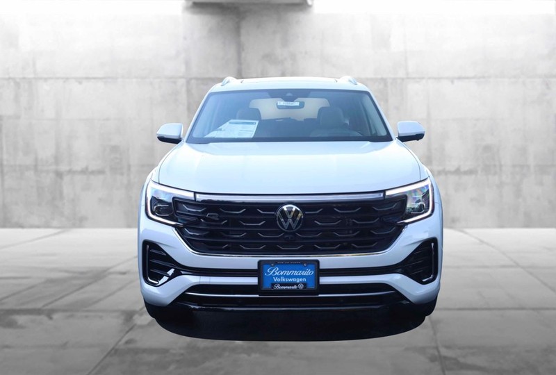 Volkswagen Atlas Vehicle Image 04
