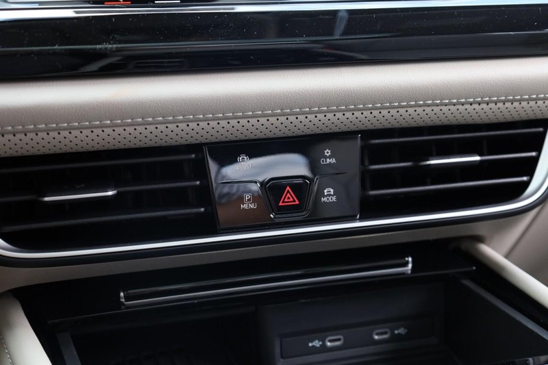 Volkswagen Atlas Vehicle Image 17