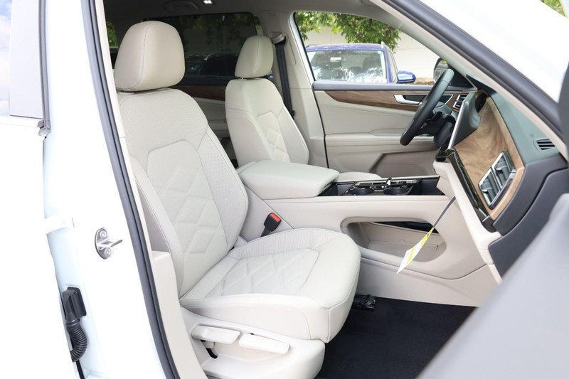 Volkswagen Atlas Vehicle Image 31