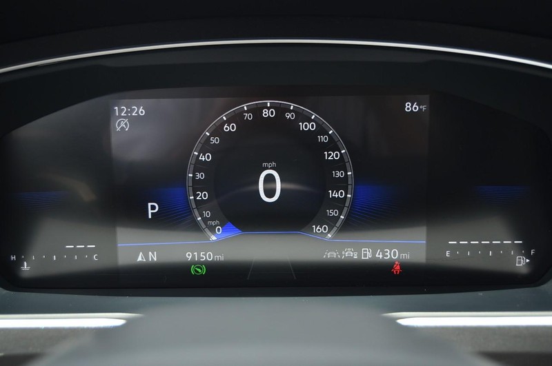 Volkswagen Tiguan Vehicle Image 12