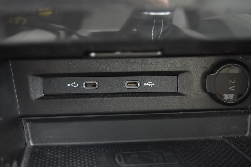 Volkswagen Tiguan Vehicle Image 16