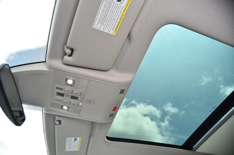 Volkswagen Tiguan Vehicle Image 21