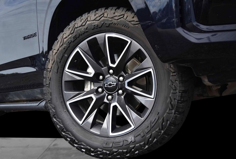 Chevrolet Tahoe Vehicle Image 03