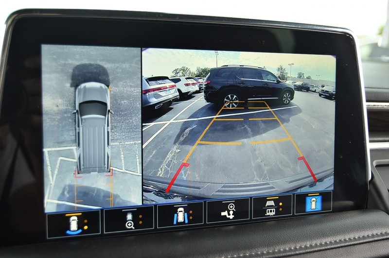 Chevrolet Tahoe Vehicle Image 13