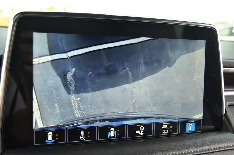Chevrolet Tahoe Vehicle Image 16
