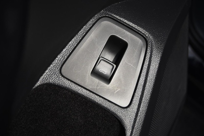 Volkswagen Tiguan Vehicle Image 09