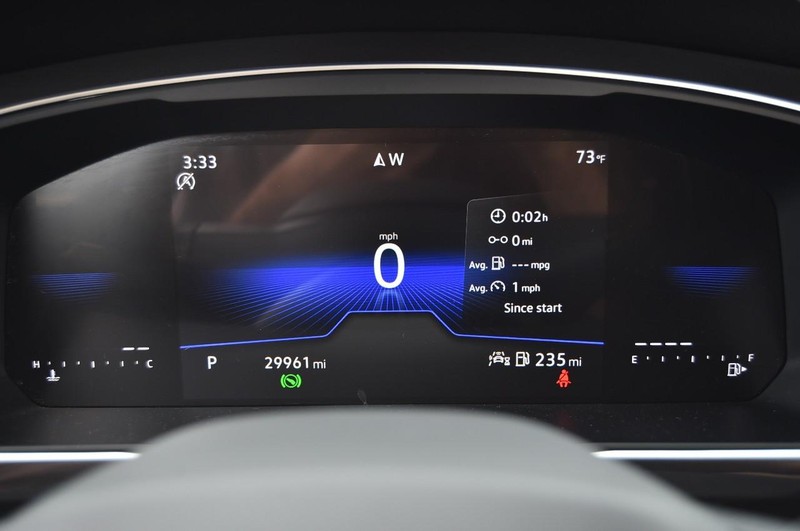 Volkswagen Tiguan Vehicle Image 12