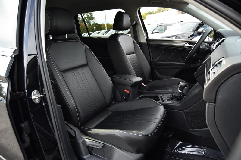 Volkswagen Tiguan Vehicle Image 20