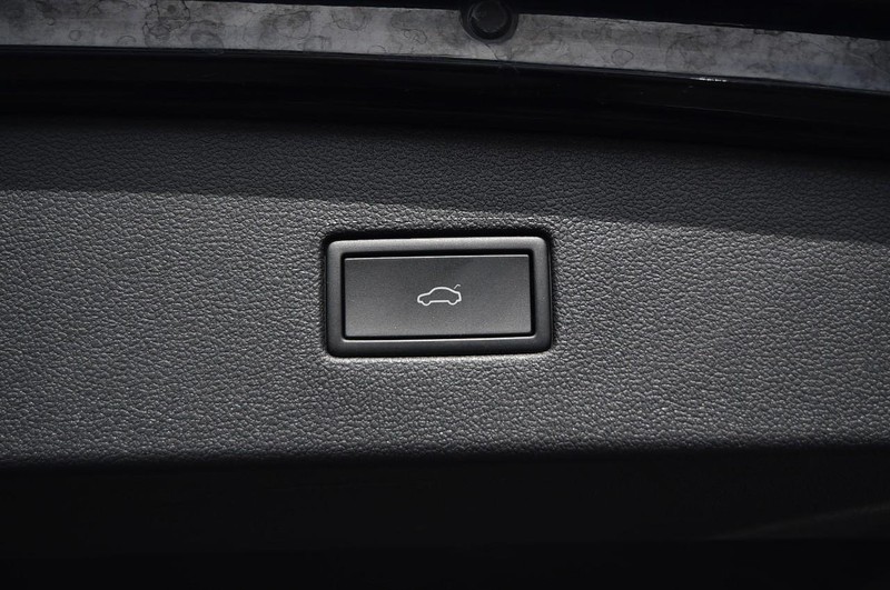 Volkswagen Tiguan Vehicle Image 26