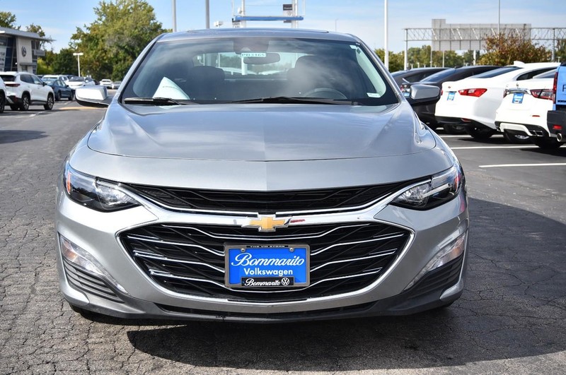 Chevrolet Malibu Vehicle Image 04