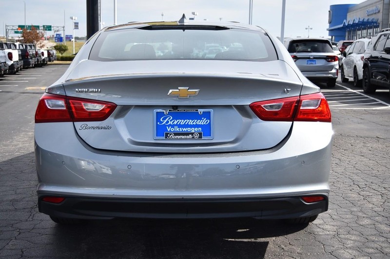 Chevrolet Malibu Vehicle Image 06