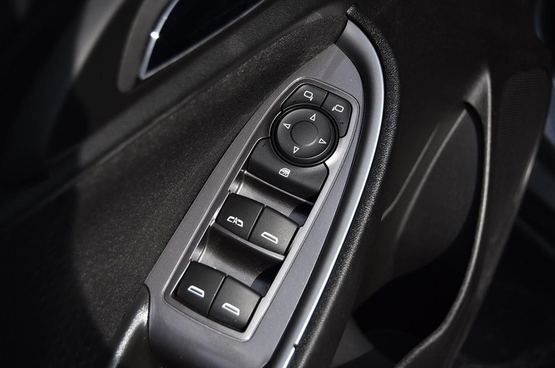 Chevrolet Malibu Vehicle Image 08