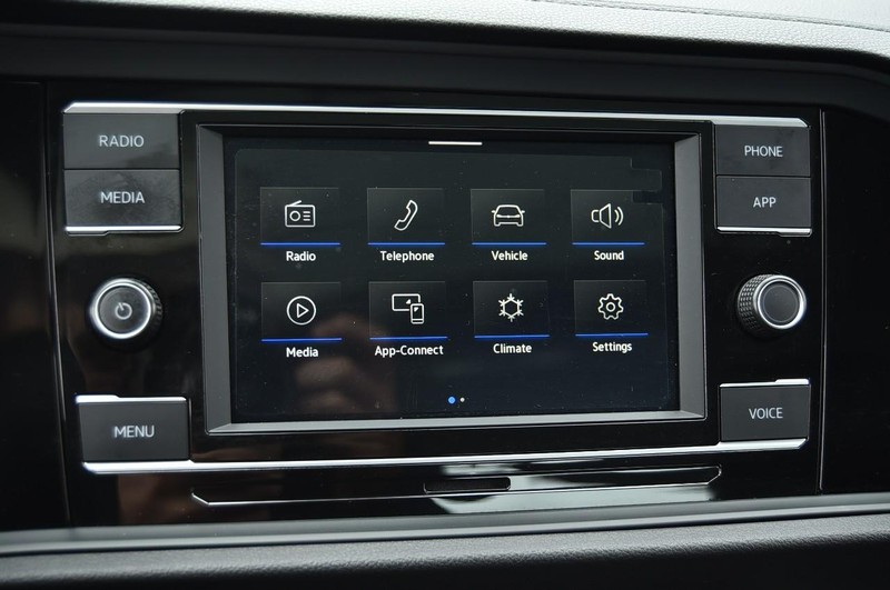 Volkswagen Jetta Vehicle Image 14