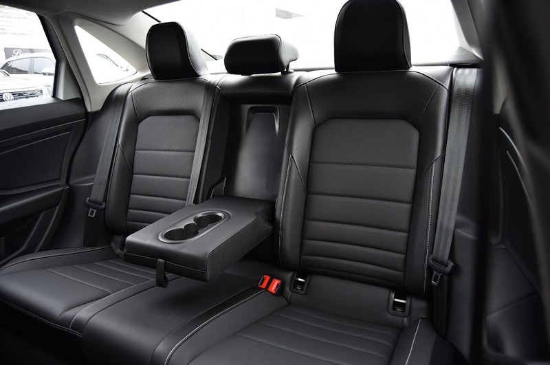 Volkswagen Jetta Vehicle Image 23