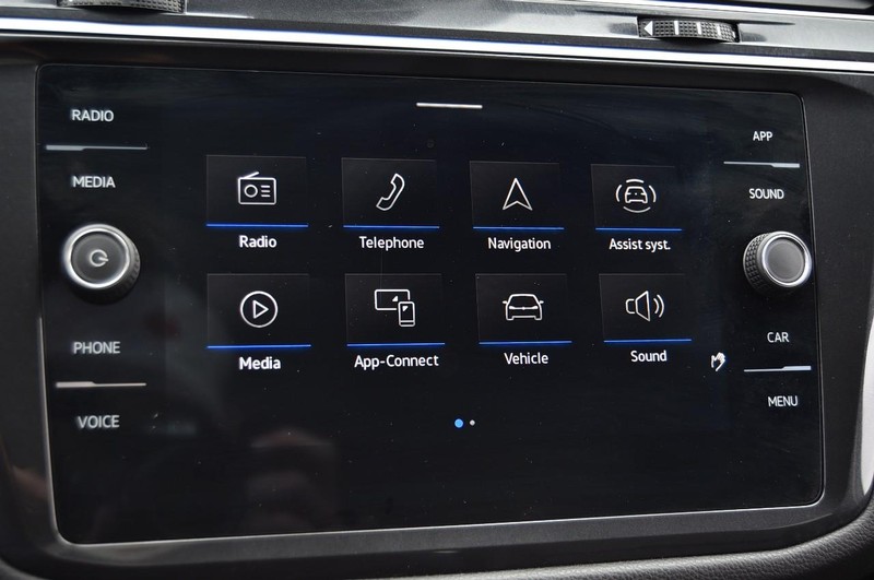 Volkswagen Tiguan Vehicle Image 14