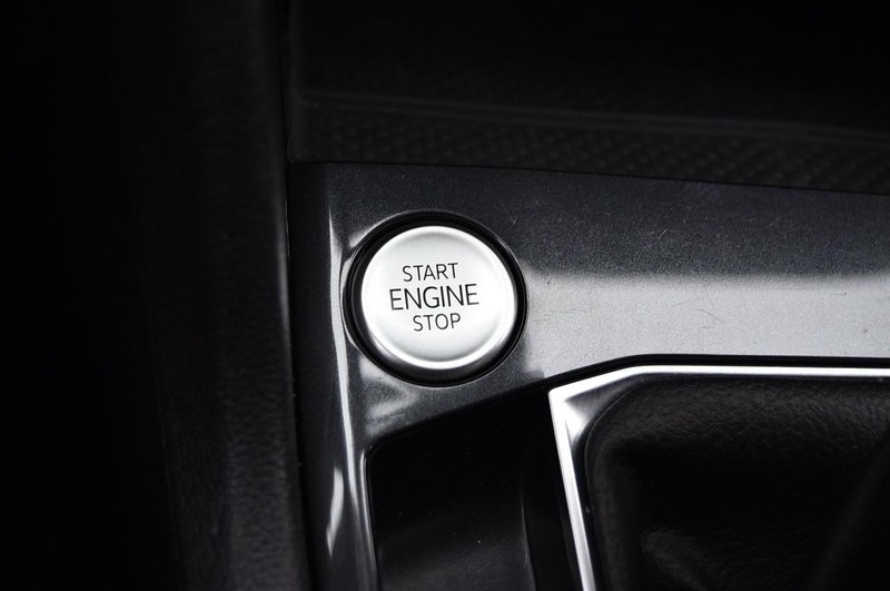 Volkswagen Tiguan Vehicle Image 17