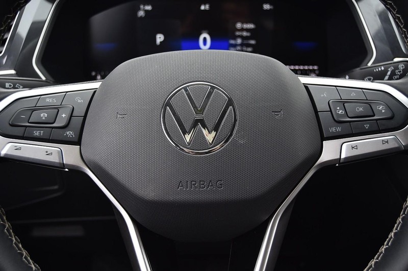 Volkswagen Tiguan Vehicle Image 18