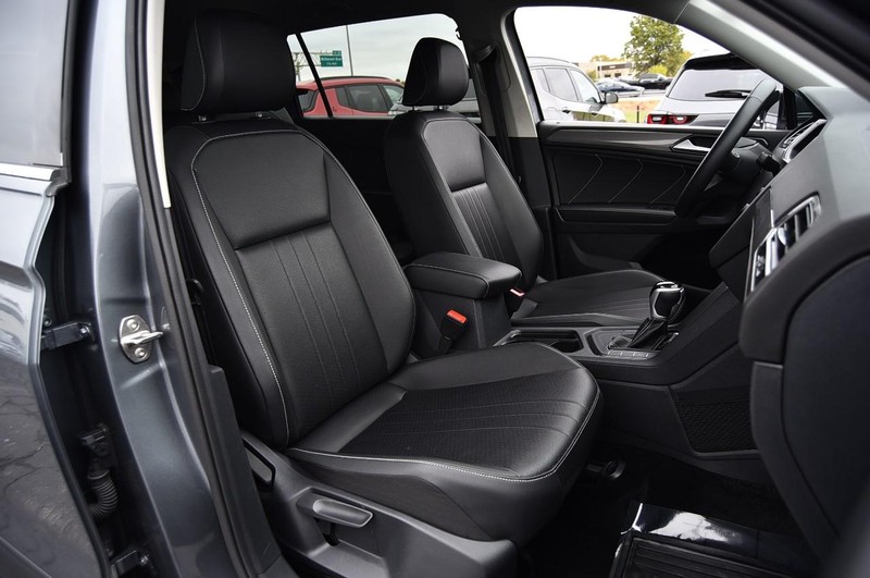 Volkswagen Tiguan Vehicle Image 20
