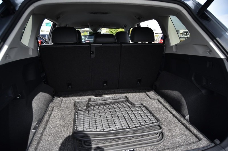Volkswagen Tiguan Vehicle Image 25