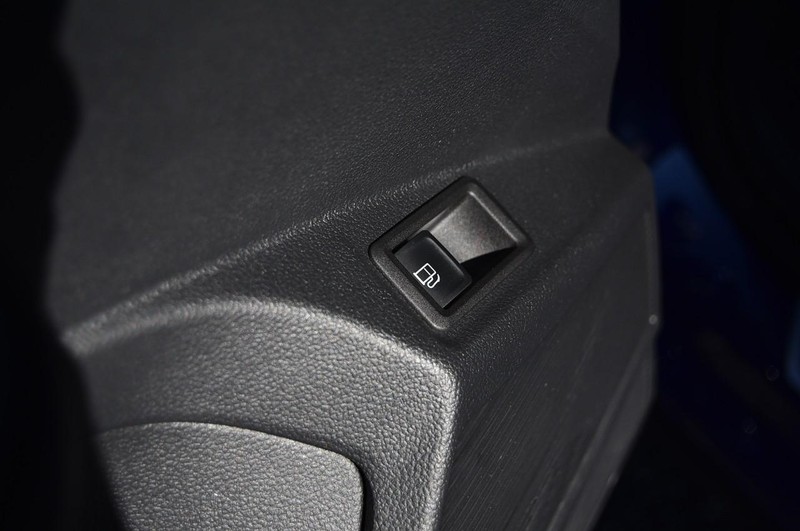 Volkswagen Taos Vehicle Image 09