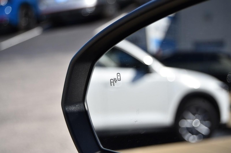 Volkswagen Taos Vehicle Image 10