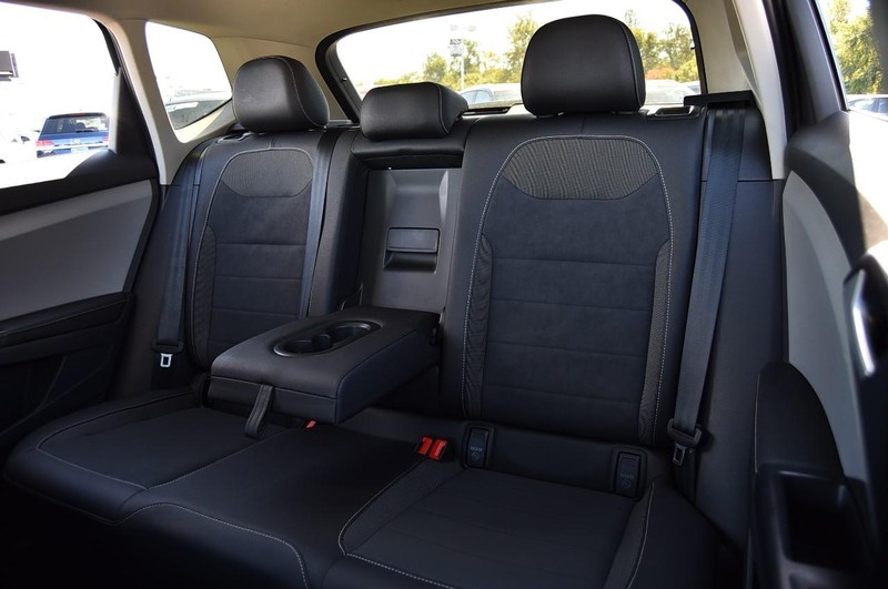 Volkswagen Taos Vehicle Image 23