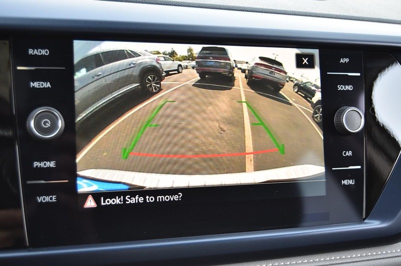 Volkswagen Taos Vehicle Image 13