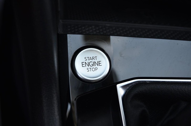 Volkswagen Taos Vehicle Image 17