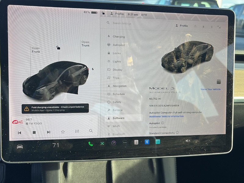 Tesla Model 3 Vehicle Full-screen Gallery Image 07