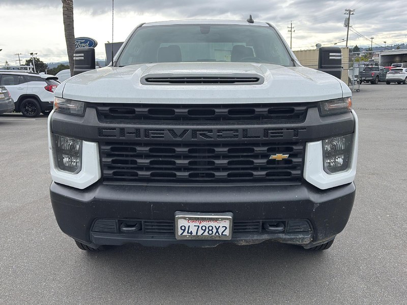 Chevrolet Silverado 2500HD Vehicle Full-screen Gallery Image 06