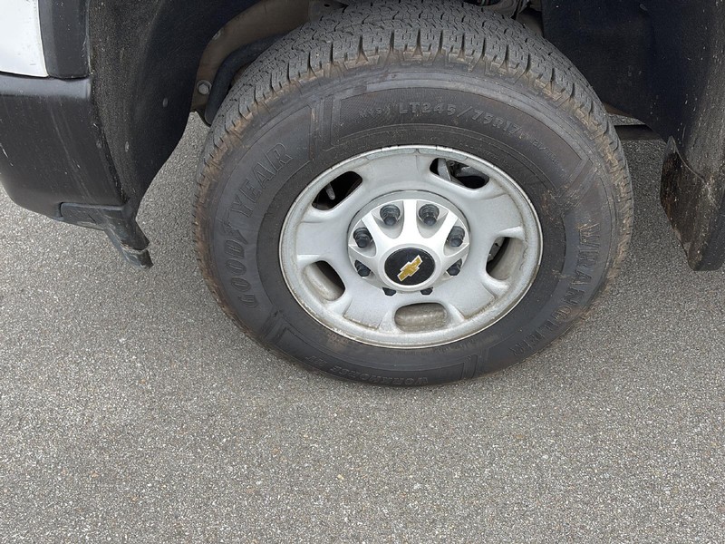 Chevrolet Silverado 2500HD Vehicle Full-screen Gallery Image 09