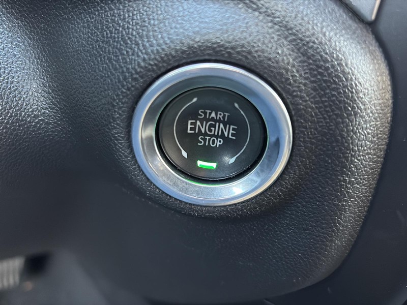 Chevrolet Silverado 1500 Vehicle Full-screen Gallery Image 19