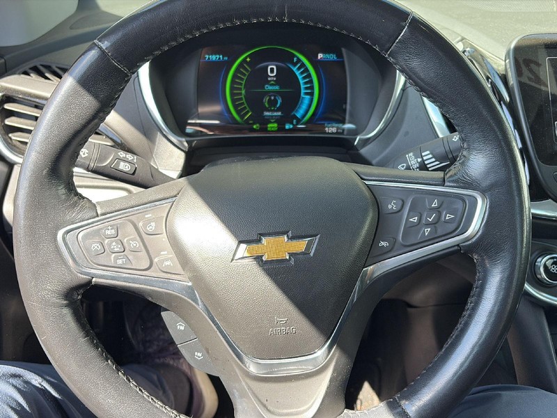 Chevrolet Volt Vehicle Full-screen Gallery Image 13