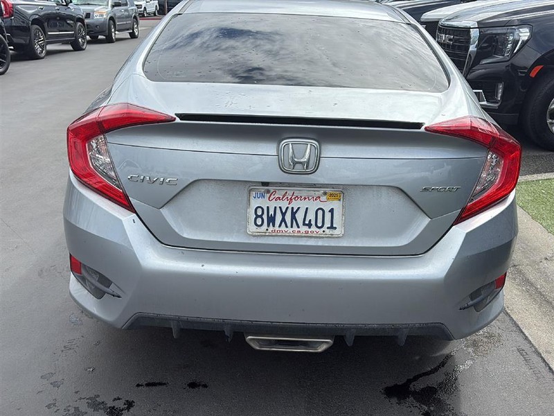 Honda Civic Sedan Vehicle Full-screen Gallery Image 09
