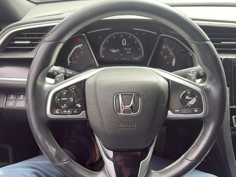 Honda Civic Sedan Vehicle Full-screen Gallery Image 11