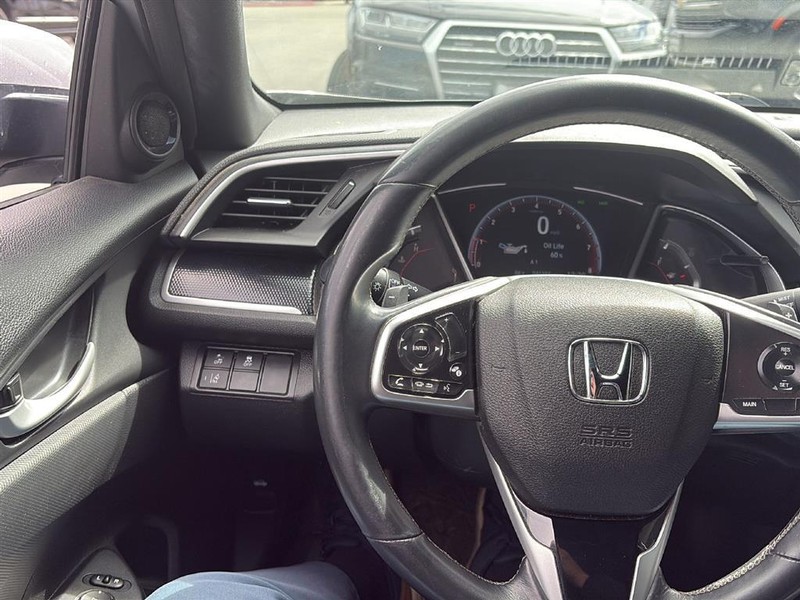 Honda Civic Sedan Vehicle Full-screen Gallery Image 17