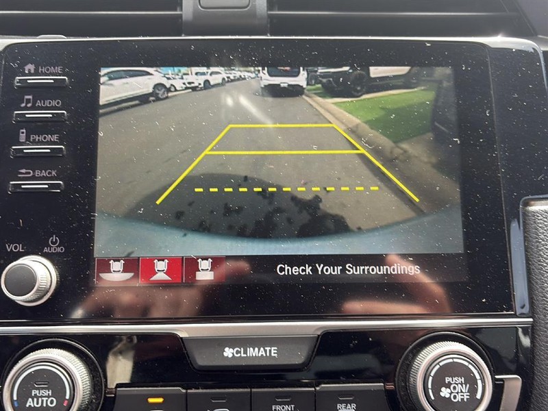 Honda Civic Sedan Vehicle Full-screen Gallery Image 19