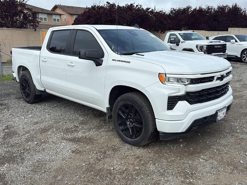 Chevrolet Silverado 1500 Vehicle Full-screen Gallery Image 03