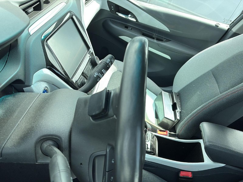 Chevrolet Bolt EV Vehicle Full-screen Gallery Image 08